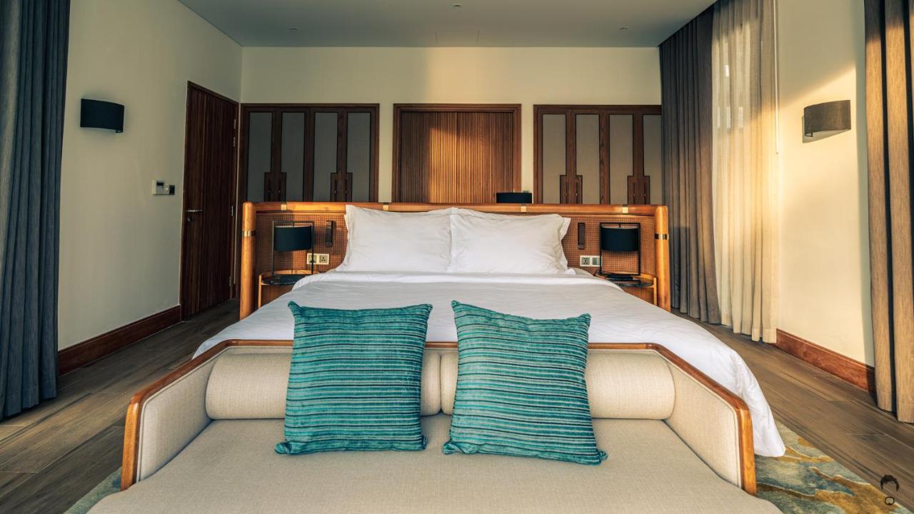 Moevenpick Villas & Residences Phu Quoc Eksteriør bilde A bedroom at the hotel