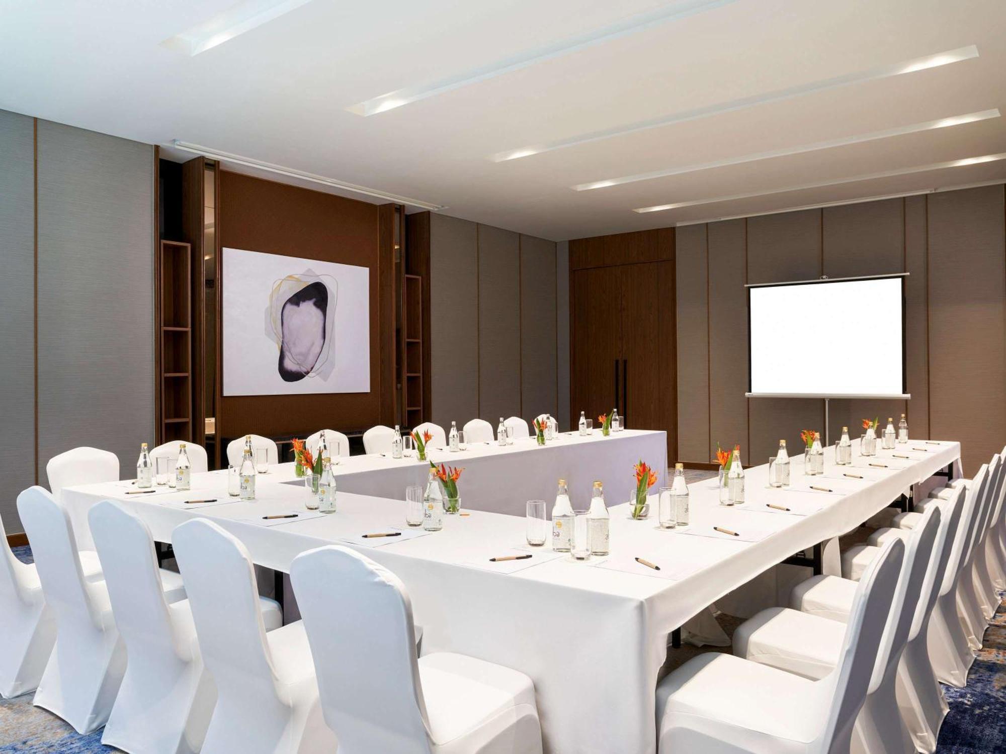 Moevenpick Villas & Residences Phu Quoc Eksteriør bilde Meeting room