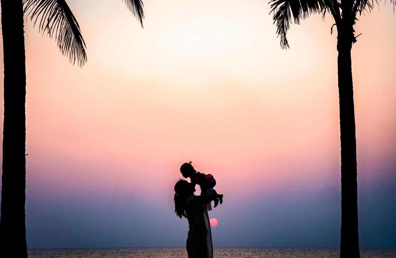 Moevenpick Villas & Residences Phu Quoc Eksteriør bilde Sunset at the beach